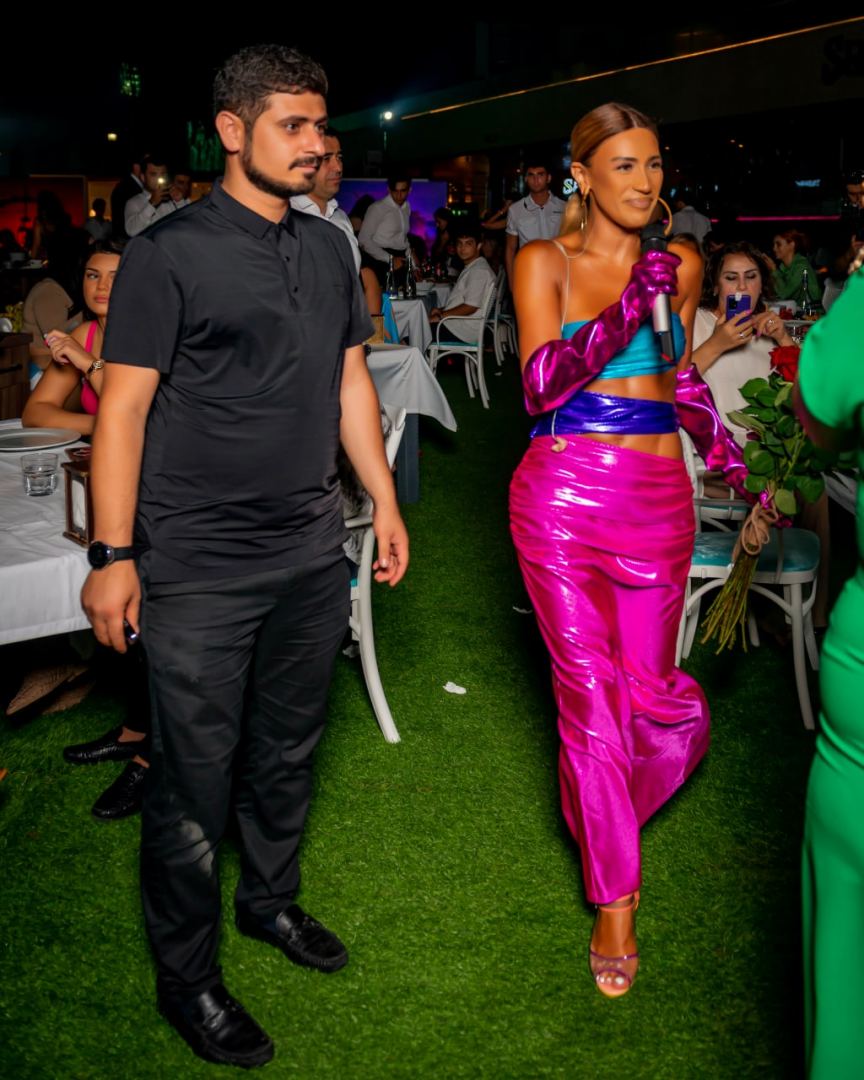 Röya Ayxan "Şazeli Bahçe" festivalı çərçivəsində konsertlə çıxış edib (FOTO/VİDEO)