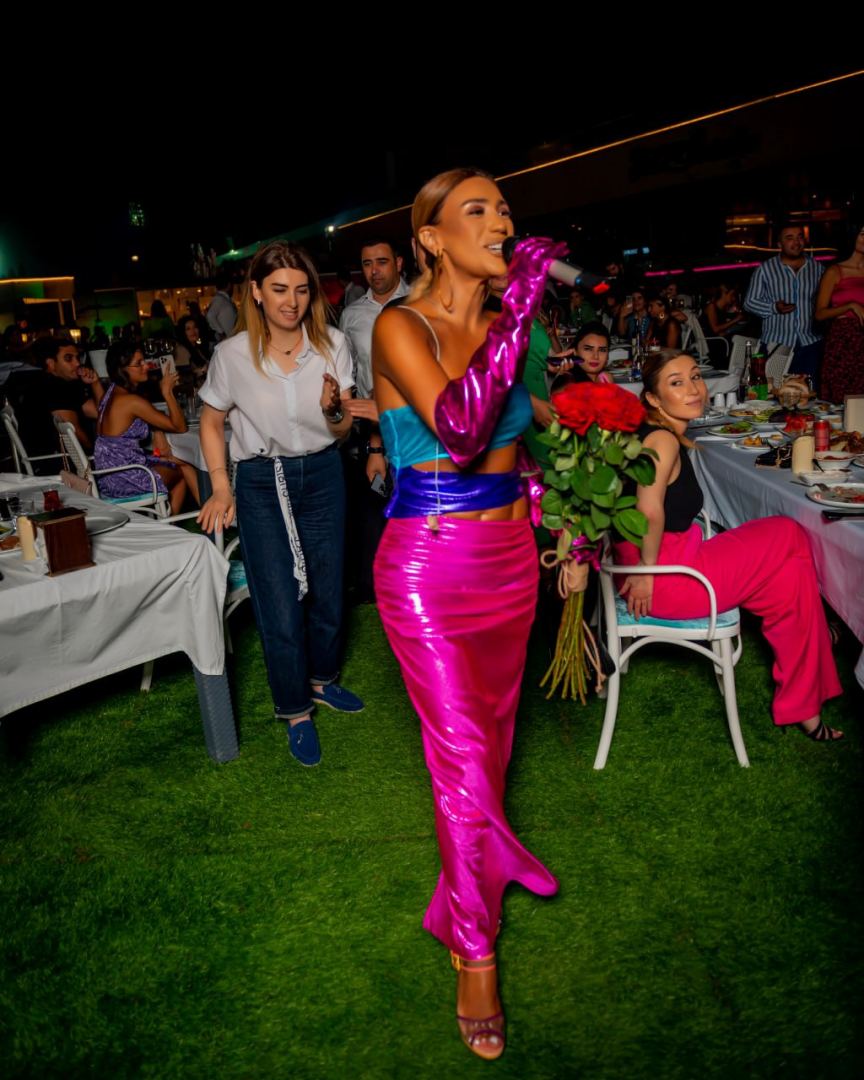 Röya Ayxan "Şazeli Bahçe" festivalı çərçivəsində konsertlə çıxış edib (FOTO/VİDEO)