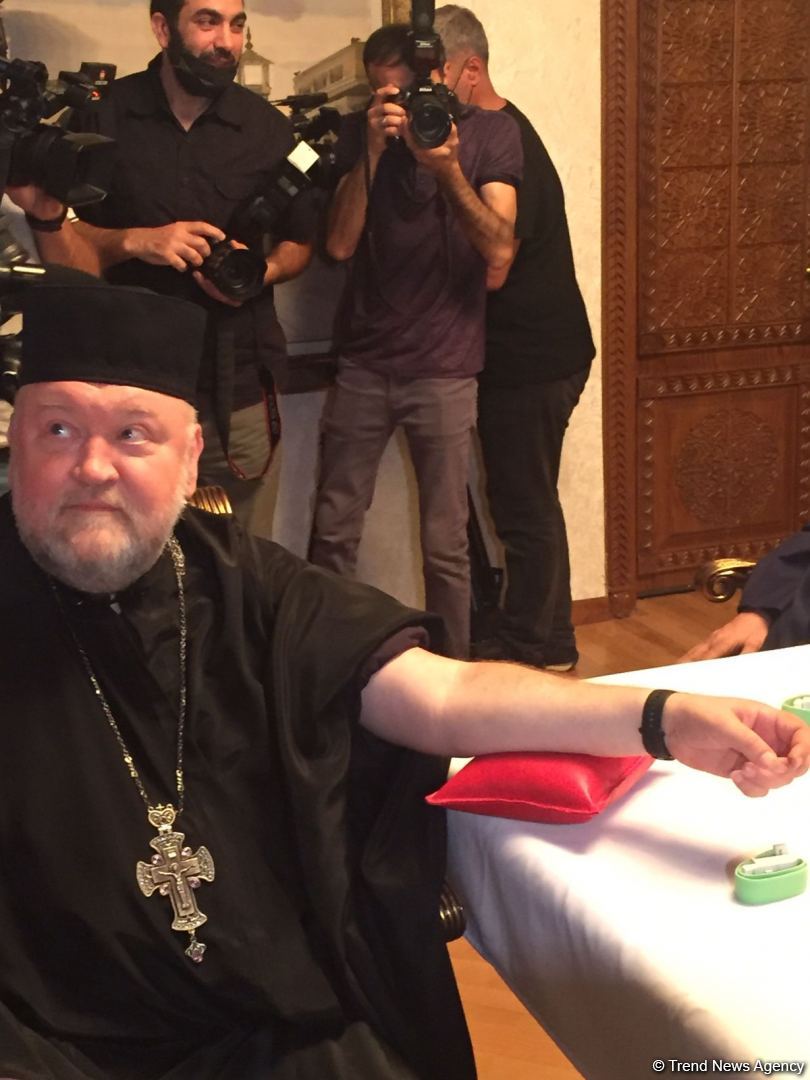 Azərbaycanda dini konfessiya rəhbərləri qanvermə aksiyasında iştirak ediblər (FOTO)