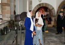 Birinci vitse-prezident Mehriban Əliyeva və Heydər Əliyev Fondunun vitse-prezidenti Leyla Əliyeva Konyada Mövlanə muzeyini ziyarət ediblər (FOTO/VİDEO)