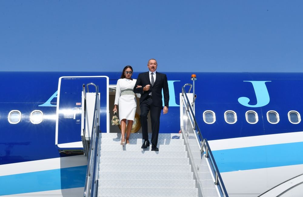 Prezident İlham Əliyev və  Birinci xanım Mehriban Əliyeva Türkiyəyə səfərə gəliblər (FOTO/VİDEO)