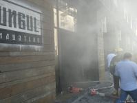 Bakının mərkəzindəki məşhur restoranda yanın söndürülüb (FOTO)