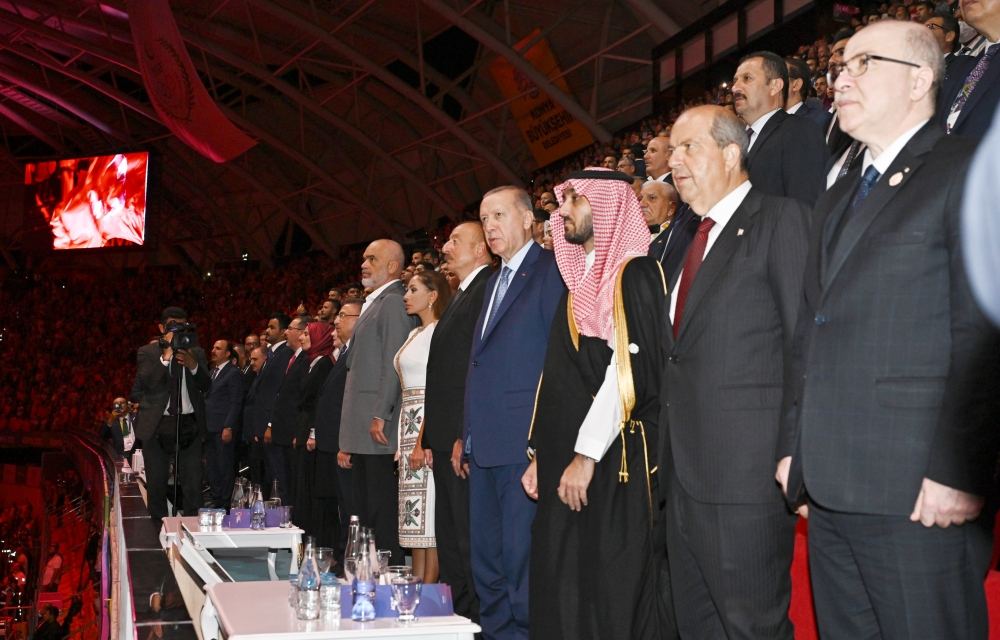 Prezident İlham Əliyev və Birinci xanım Mehriban Əliyeva V İslam Həmrəyliyi Oyunlarının təntənəli açılış mərasimində iştirak ediblər (FOTO/VİDEO) (YENİLƏNİB)