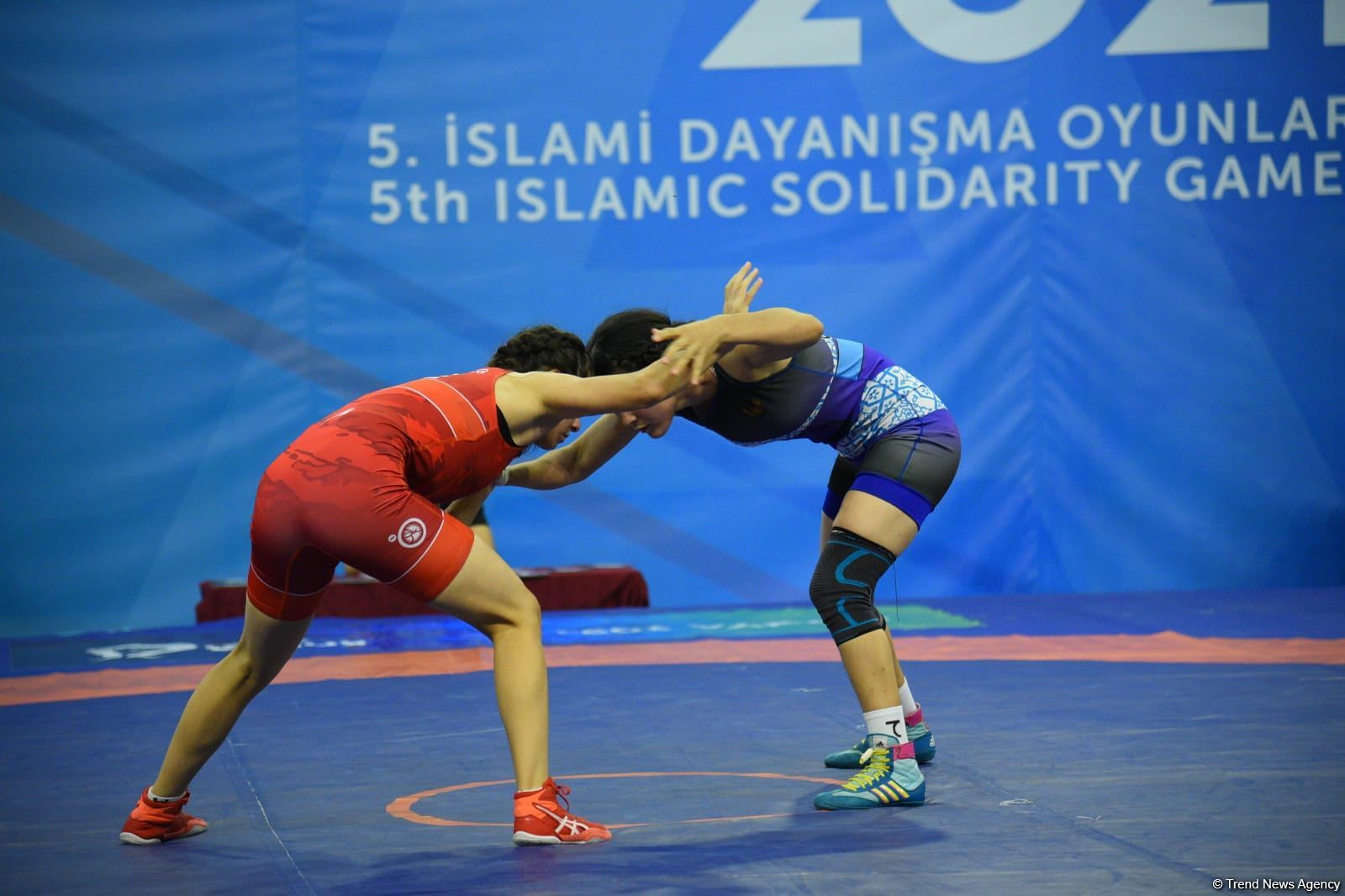 Sərbəst güləşçimiz Leyla Qurbanova İslamiadanın qalibi oldu (FOTO)