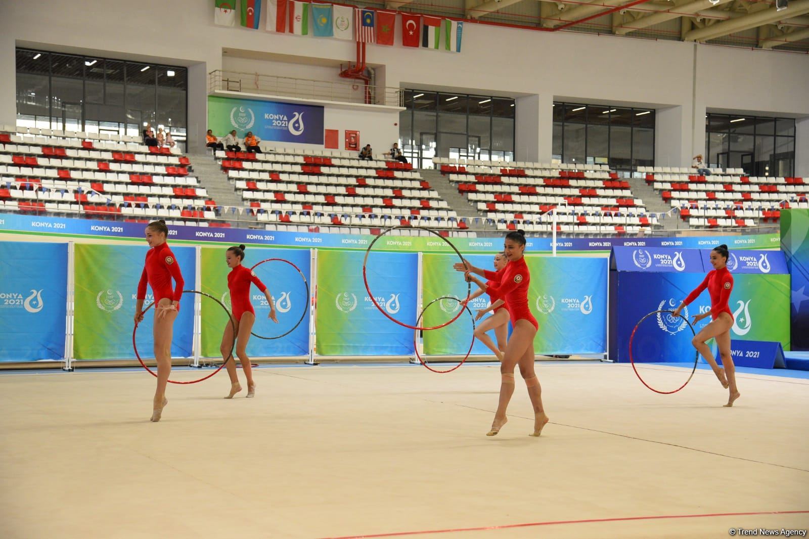 Parlaq və həyəcanlı - Azərbaycanın bədii gimnastika üzrə qrup komandası İslamiadada çıxış edir (FOTO)