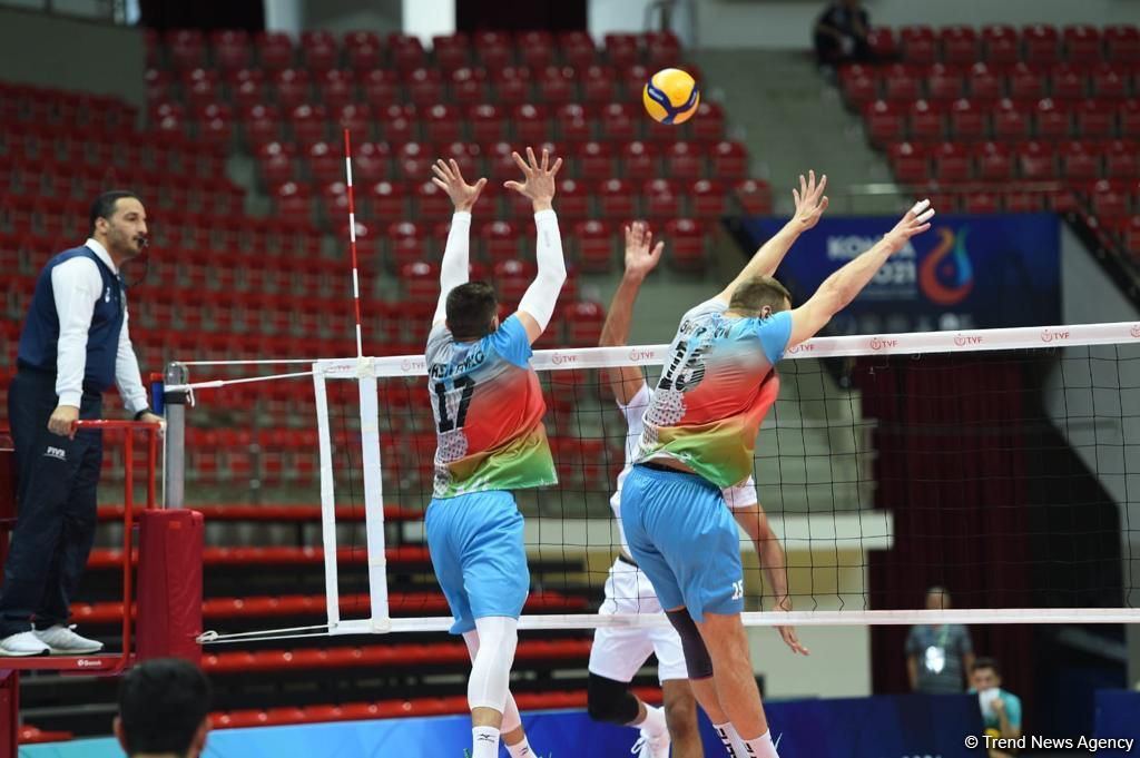 Kişi voleybolçulardan ibarət Azərbaycan yığması İslamiadada Mərakeş yığmasına qalib gəlib (FOTO)