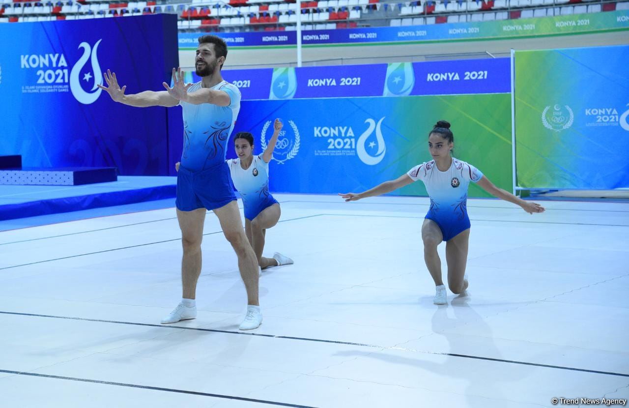 Azərbaycan gimnastlarından ibarət üçlük İslamiadanın gümüş müdalını qazanıb (FOTO)