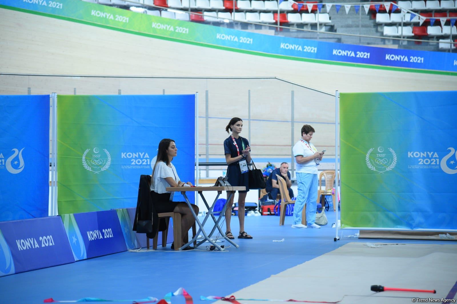 Zöhrə Ağamirova gürzlərlə hərəkətlərdə qızıl medal qazanıb (FOTO)