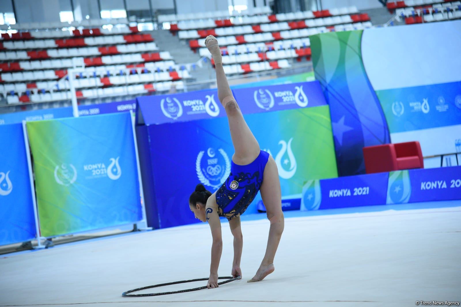 Azərbaycan gimnastı Zöhrə Ağamirova halqa ilə hərəkətlərdə gümüş medal qazanıb (FOTO)