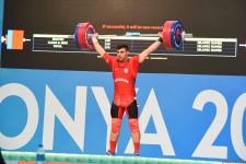 Azərbaycanın ağır atleti İslam Həmrəyliyi Oyunlarında gümüş medal qazanıb (FOTO)