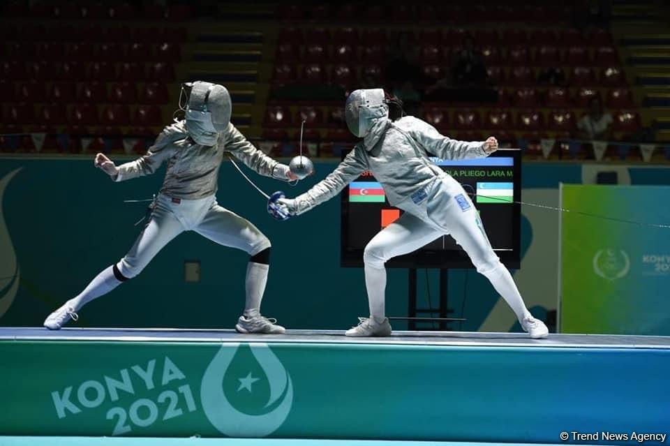 Sablya üzrə qadınlardan ibarət Azərbaycan millisi İslamiadanın qalibi olub (FOTO)