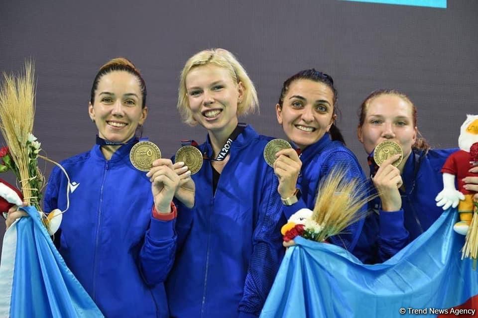 Sablya üzrə qadınlardan ibarət Azərbaycan millisi İslamiadanın qalibi olub (FOTO)