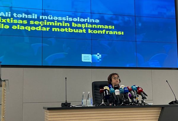 Mövsüm gələndə hamı mütəxəssisə çevrilir - Məleykə Abbaszadə