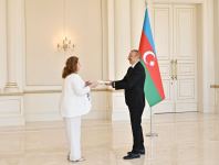 Prezident İlham Əliyev Argentinanın Azərbaycanda yeni təyin olunan səfirinin etimadnaməsini qəbul edib (FOTO/VİDEO) (YENİLƏNİB)