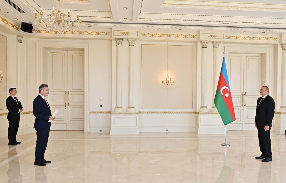 Prezident İlham Əliyev Almaniyanın Azərbaycanda yeni təyin olunan səfirinin etimadnaməsini qəbul edib (FOTO/VİDEO) (YENİLƏNİB)