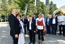 Prezident İlham Əliyev və Birinci xanım Mehriban Əliyeva Bakının Dənizkənarı Milli Parkında Müslüm Maqomayevin abidəsinin açılışında iştirak ediblər (YENİLƏNİB) (FOTO/VİDEO)