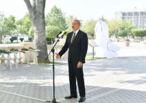 Prezident İlham Əliyev və Birinci xanım Mehriban Əliyeva Bakının Dənizkənarı Milli Parkında Müslüm Maqomayevin abidəsinin açılışında iştirak ediblər (YENİLƏNİB) (FOTO/VİDEO)