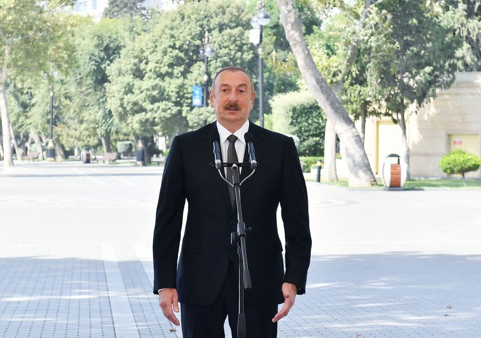 Prezident İlham Əliyev: Azərbaycan xalqı haqlı olaraq Müslüm Maqomayevlə fəxr edir