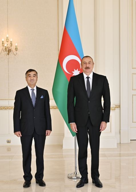 Prezident İlham Əliyev Monqolustanın Azərbaycanda yeni təyin olunan səfirinin etimadnaməsini qəbul edib (FOTO/VİDEO) (YENİLƏNİB)