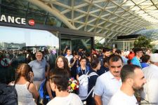 İslamiadada iştirak edən Azərbaycan idmançıları vətənə qayıdıblar (FOTO/VİDEO)