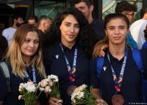 İslamiadada iştirak edən Azərbaycan idmançıları vətənə qayıdıblar (FOTO/VİDEO)
