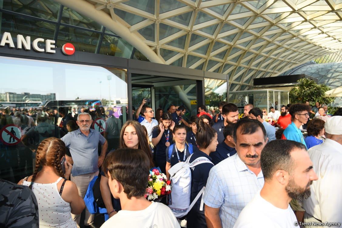 İslamiadada iştirak edən Azərbaycan idmançıları vətənə qayıdıblar (FOTO/VİDEO)