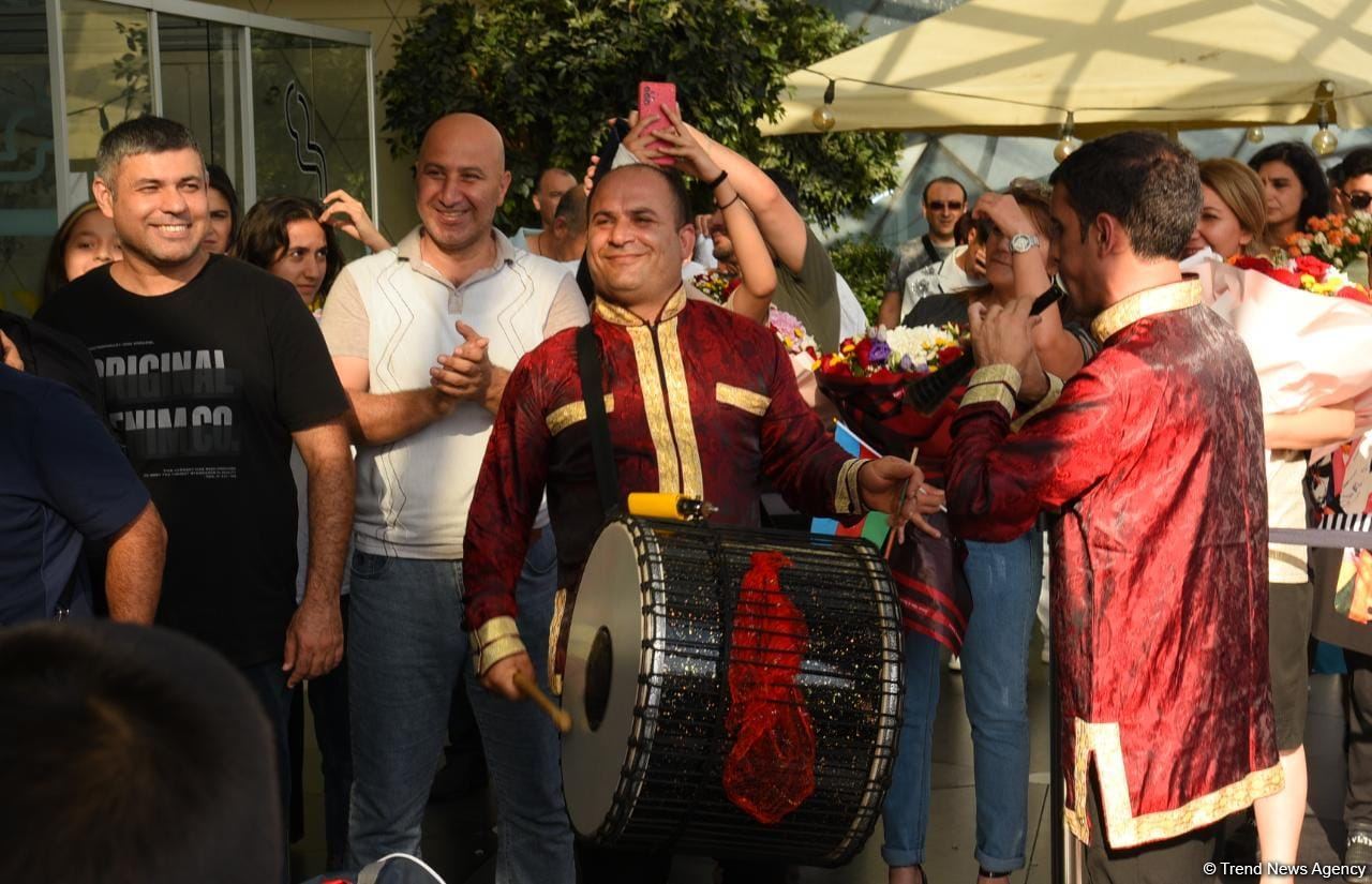 İslamiadada iştirak edən Azərbaycan idmançıları vətənə qayıdıblar (FOTO/VİDEO)
