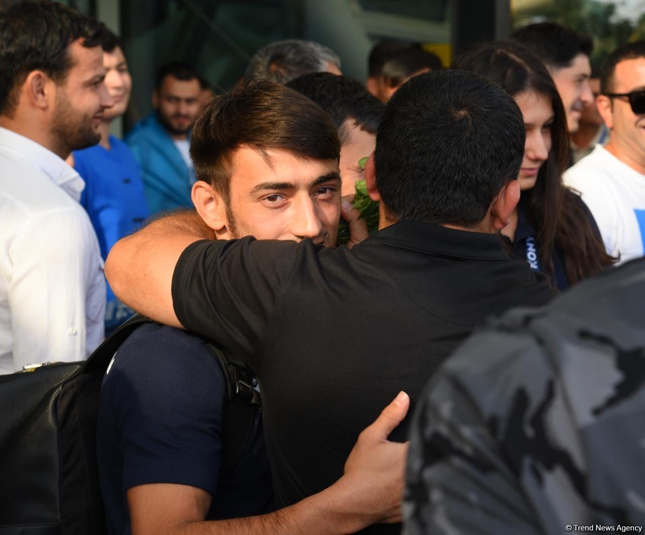 İslamiadada iştirak edən Azərbaycan idmançıları vətənə qayıdıblar (FOTO/VİDEO)