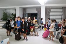 Ukraynadakı vəziyyətlə əlaqədar bir qrup uşaq Bakıda reabilitasiya keçəcək (FOTO)
