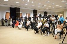 Emin Əmrullayev brifinq keçirib (FOTO/VİDEO)