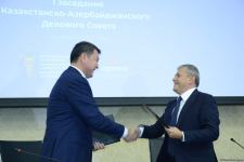 Qazaxıstan-Azərbaycan işgüzar şurasının iclasında sənədlər imzalanıb (FOTO)