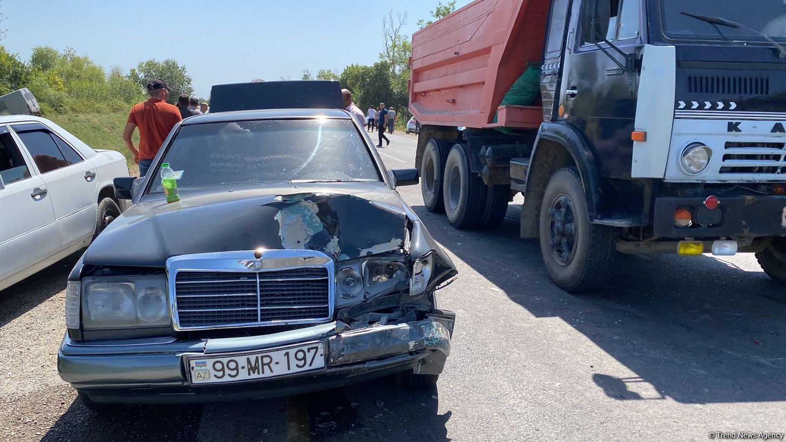 Ağcabədidə üç avtomobil toqquşub (FOTO)