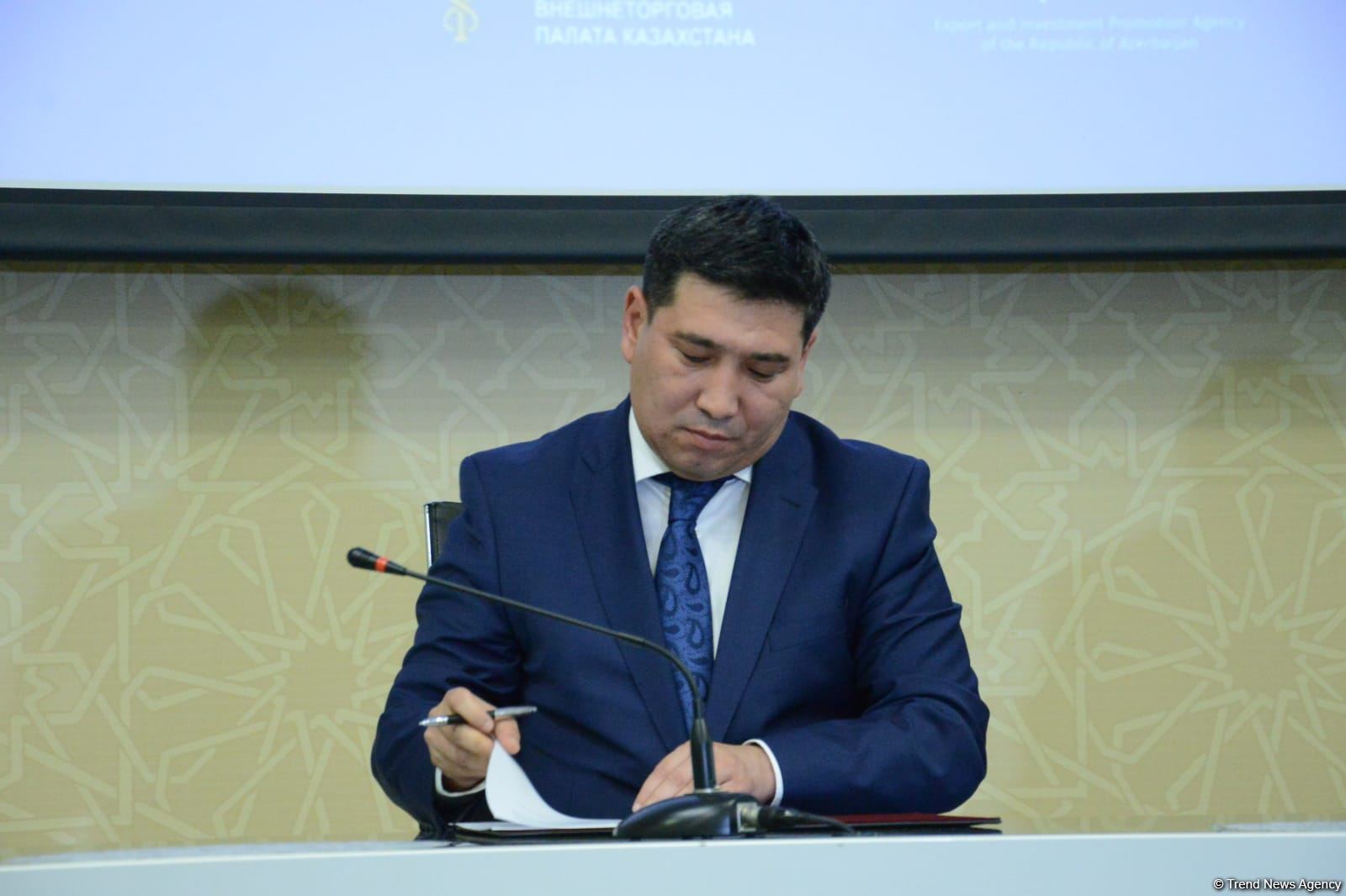 Qazaxıstan-Azərbaycan işgüzar şurasının iclasında sənədlər imzalanıb (FOTO)