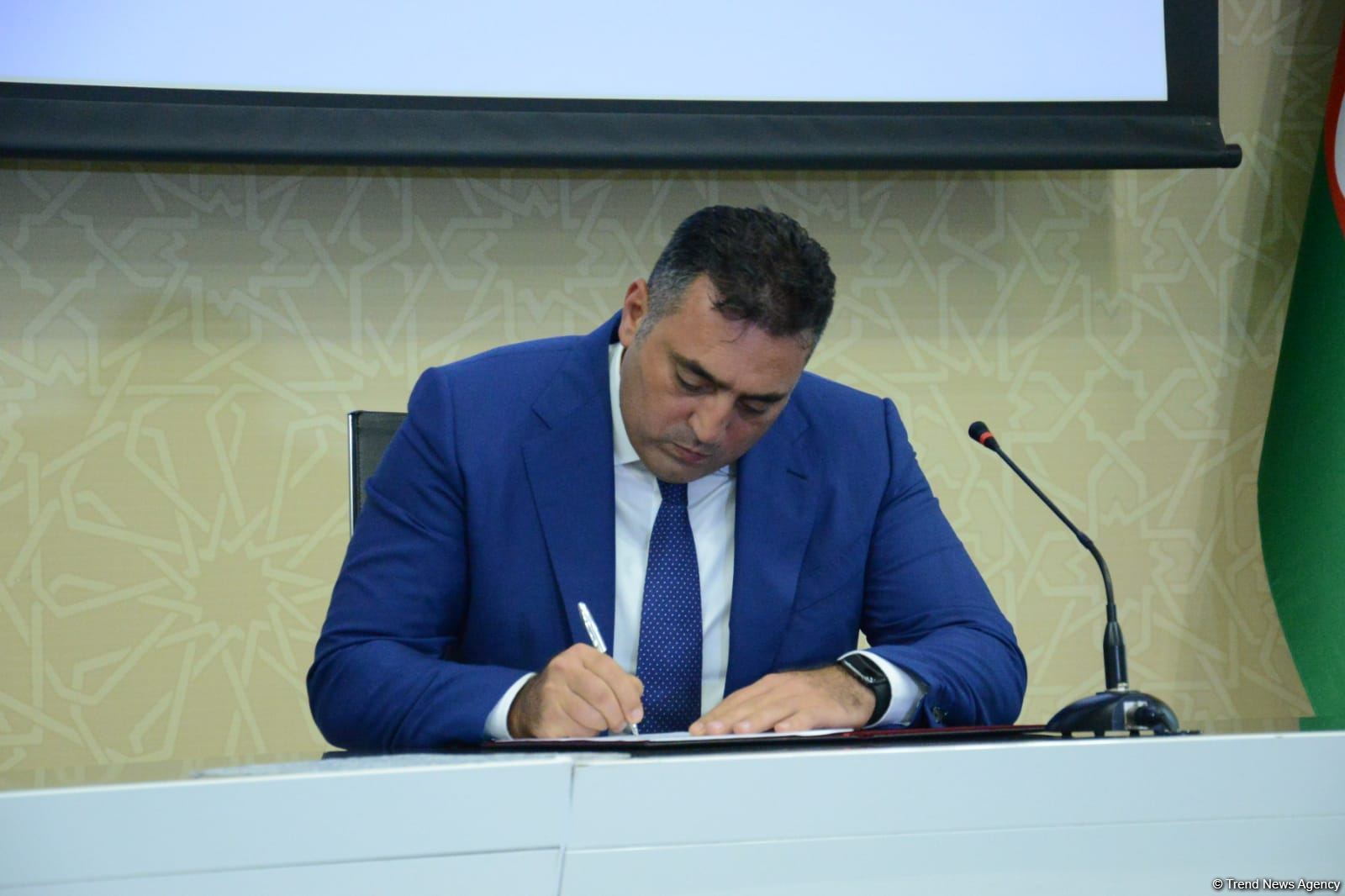 Qazaxıstan-Azərbaycan işgüzar şurasının iclasında sənədlər imzalanıb (FOTO)
