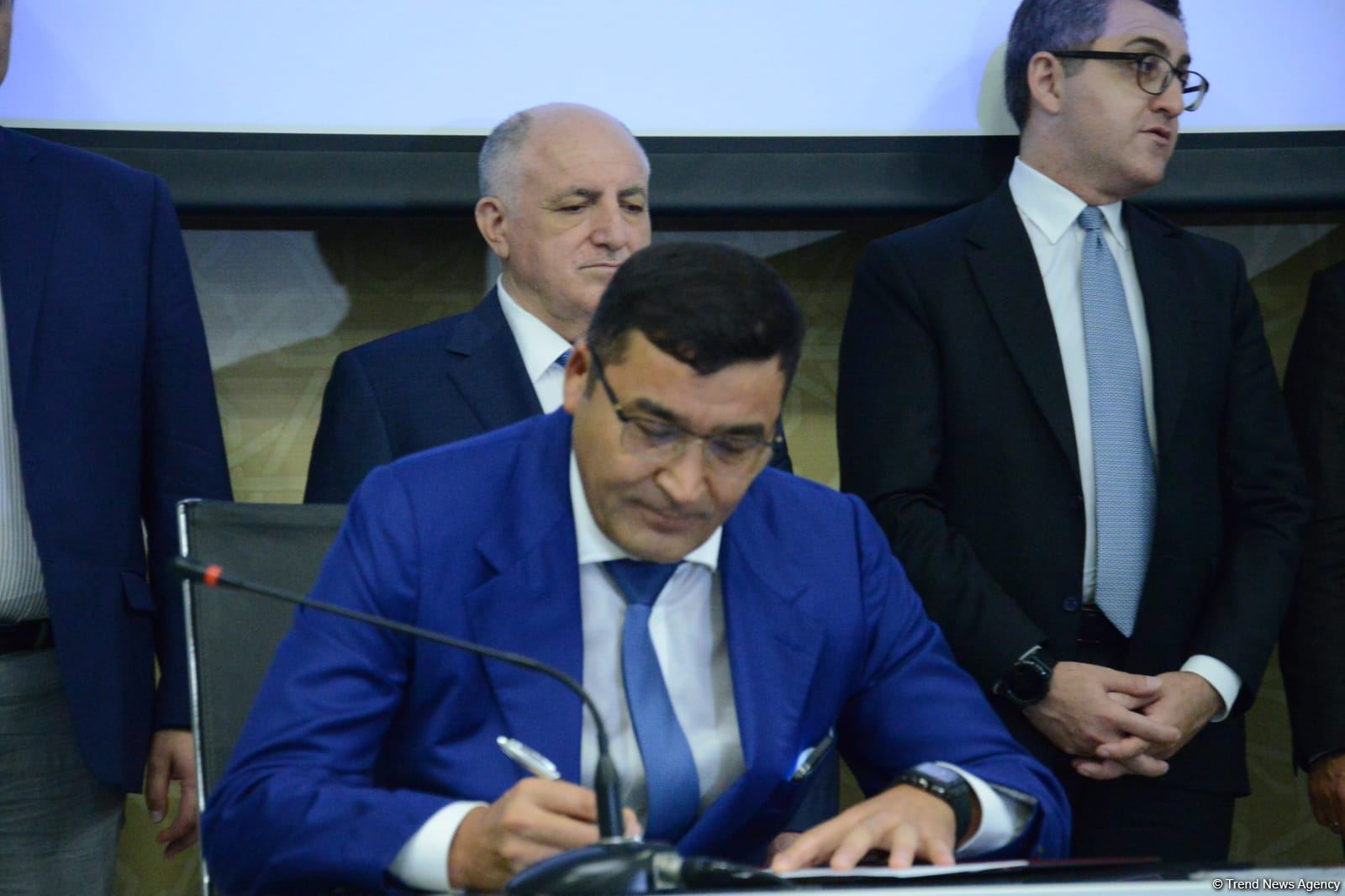 Qazaxıstan-Azərbaycan işgüzar şurasının iclasında sənədlər imzalanıb (FOTO)