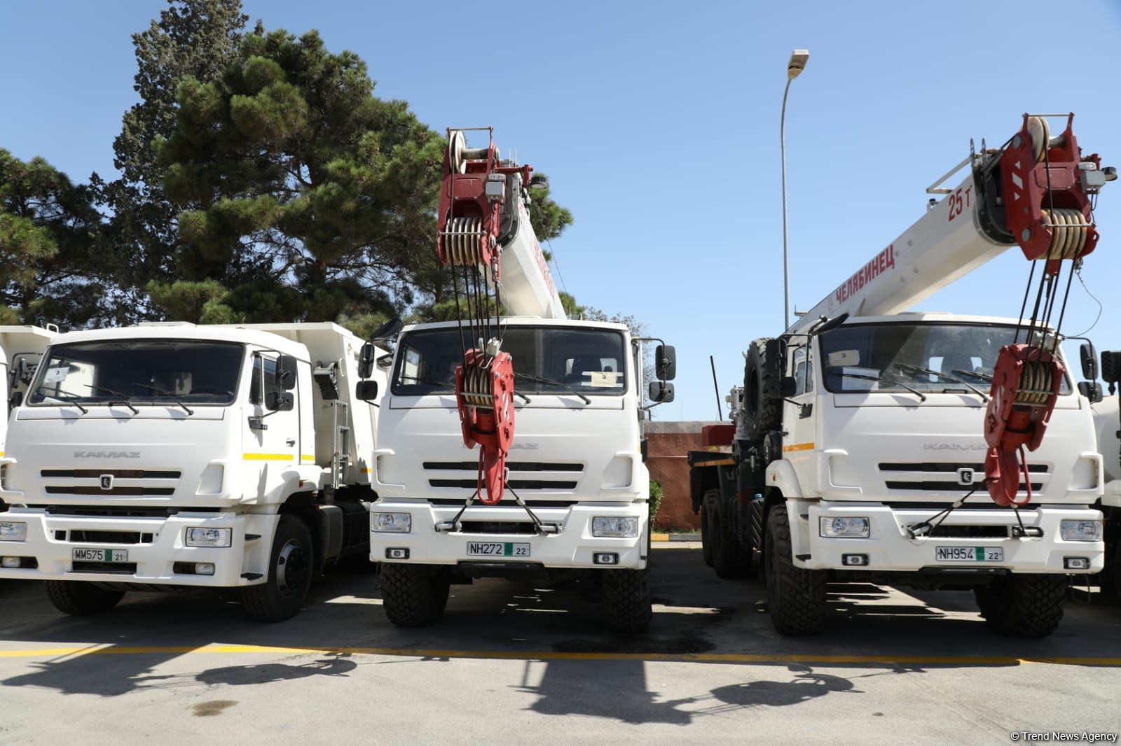Qarabağ və Şərqi Zəngəzurda yol infrastrukturu üçün yeni maşın-mexanizmlər alınıb (FOTO)