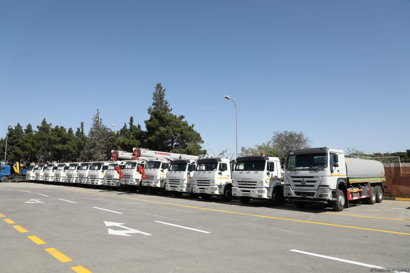 Qarabağ və Şərqi Zəngəzurda yol infrastrukturu üçün yeni maşın-mexanizmlər alınıb (FOTO)