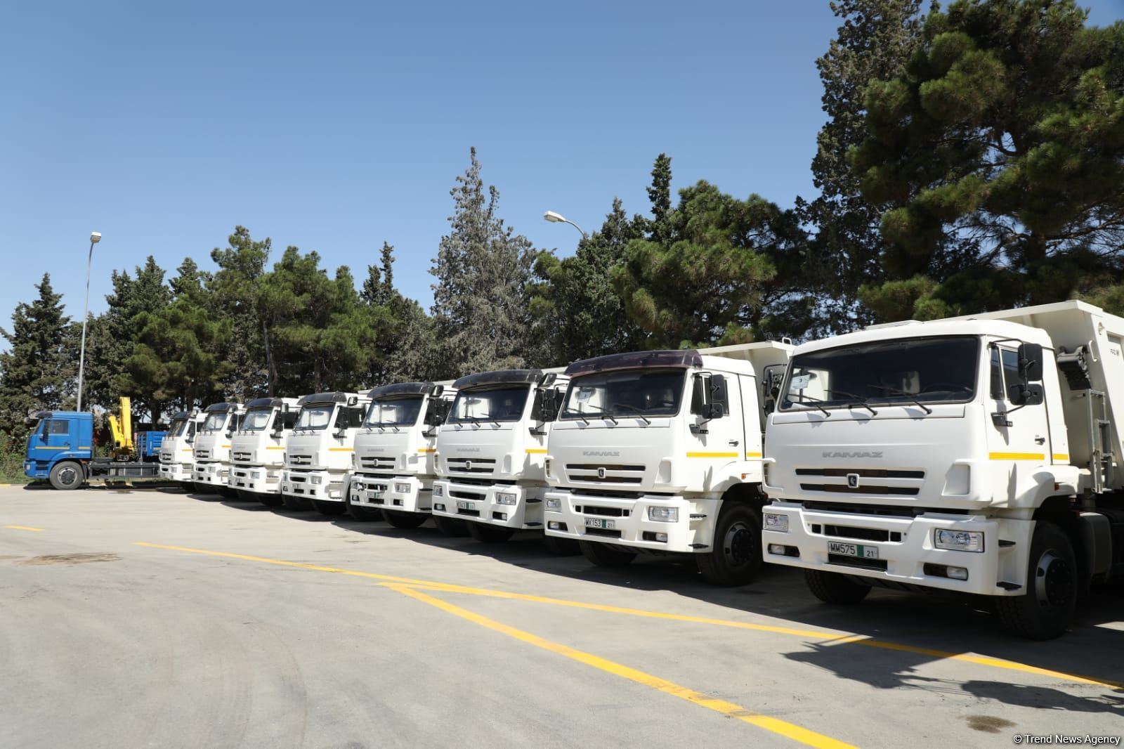 Qarabağ və Şərqi Zəngəzurda yol infrastrukturu üçün yeni maşın-mexanizmlər alınıb (FOTO)