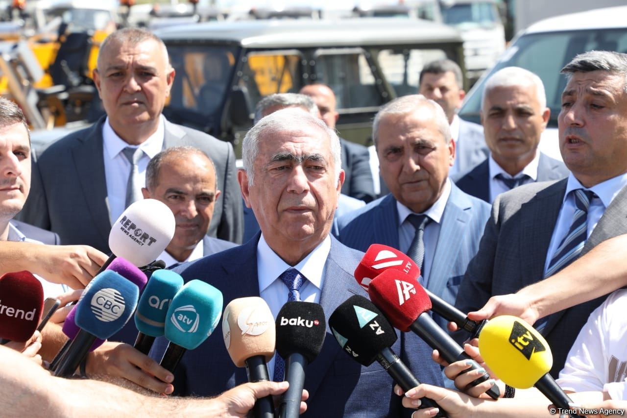 Qarabağda yol çəkilişlərinə Türkiyənin beş şirkəti cəlb edilib