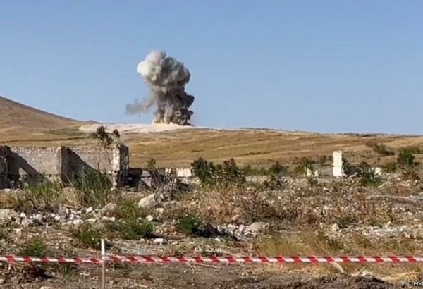 Diplomatlar Füzulidə minaların zərərsizləşdirilməsi prosesini izləyiblər (FOTO/VİDEO)