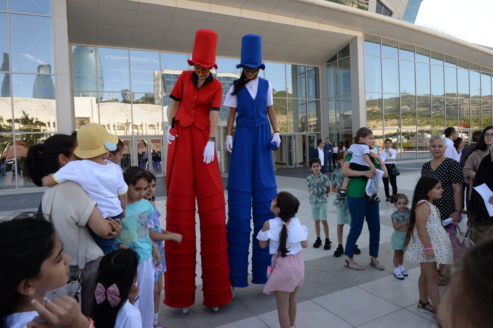 Heydər Əliyev Fondu uşaqlar üçün növbəti əyləncə tədbirləri təşkil edib (FOTO)