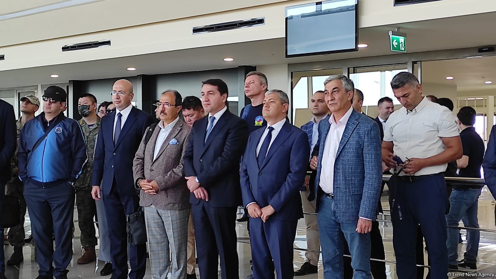 Azərbaycanda akkreditə olunmuş diplomatik korpus və hərbi nümayəndələrin Şuşaya səfəri başlayıb (FOTO)