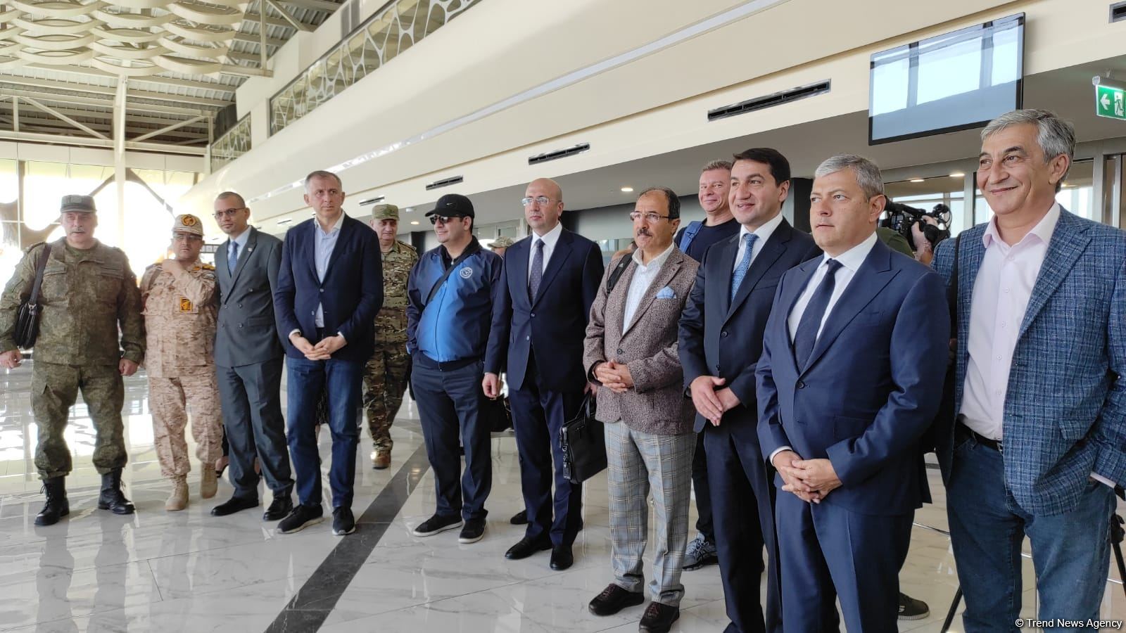 Azərbaycanda akkreditə olunmuş diplomatik korpus və hərbi nümayəndələrin Şuşaya səfəri başlayıb (FOTO)