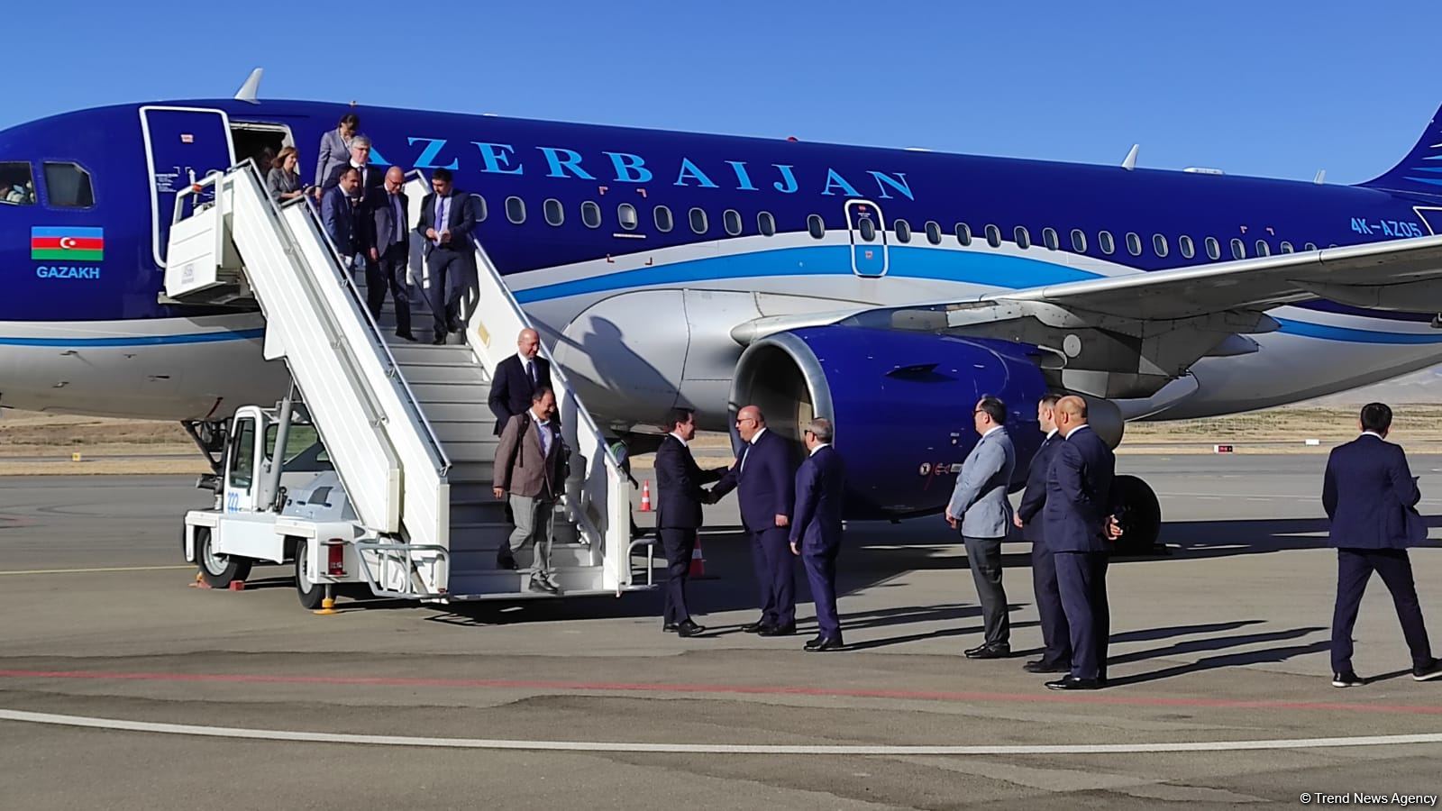 Azərbaycanda akkreditə olunmuş diplomatik korpus və hərbi nümayəndələrin Şuşaya səfəri başlayıb (FOTO)