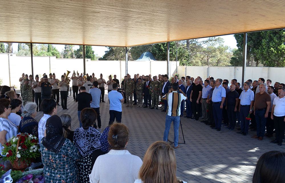 Vətən Müharibəsi Qəhrəmanı Anar Əliyevin anım mərasimi keçirilib (FOTO)