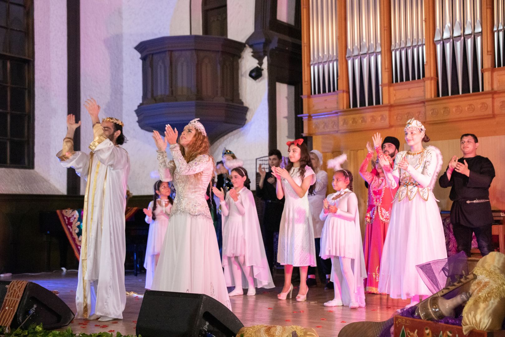"Vineyard Azərbaycan" - xristian icmasının konserti təqdim olunub - tolerantlıq və multikulturalizmin parlaq nümunəsi (FOTO/VİDEO)