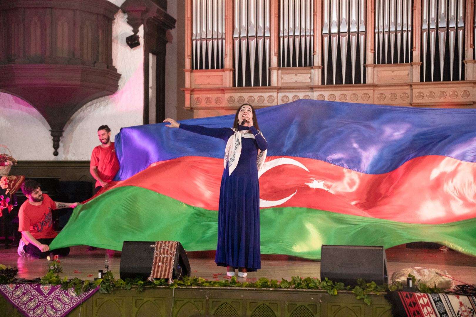 "Vineyard Azərbaycan" - xristian icmasının konserti təqdim olunub - tolerantlıq və multikulturalizmin parlaq nümunəsi (FOTO/VİDEO)
