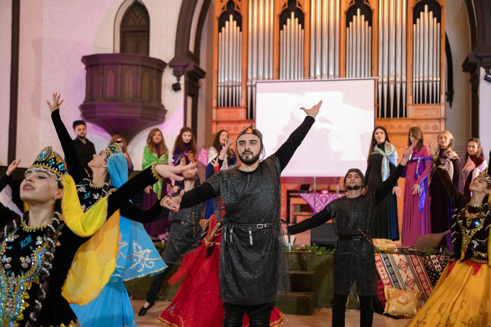 "Vineyard Azərbaycan" - xristian icmasının konserti təqdim olunub - tolerantlıq və multikulturalizmin parlaq nümunəsi (FOTO/VİDEO)