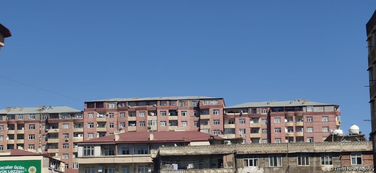 18 mərtəbəli binanın 19-cu mərtəbəsi - Yasamalda ucuz qiymətə satılan mənzillər necə tikilir? (FOTO)
