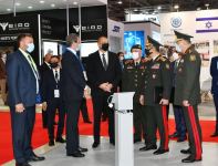 Prezident İlham Əliyev 4-cü “ADEX” və 13-cü “Securex Caspian” sərgiləri ilə tanış olub (FOTO/VİDEO) (YENİLƏNİB)